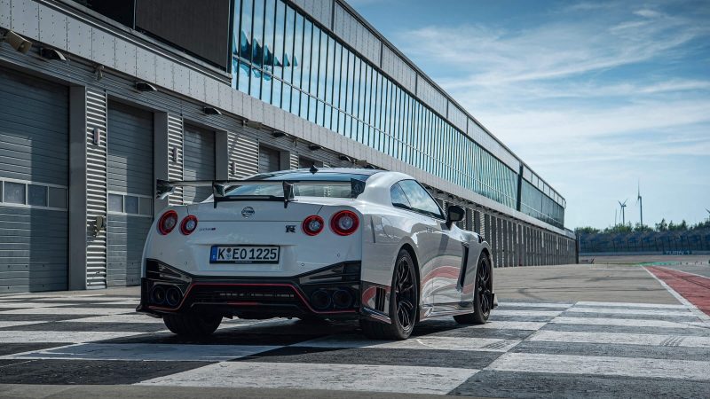 日産 GT-R NISMO 2020 GT3 仕様 トミカ 日産 GT-R NISMO 2020 GT3 仕様 - メルカリ